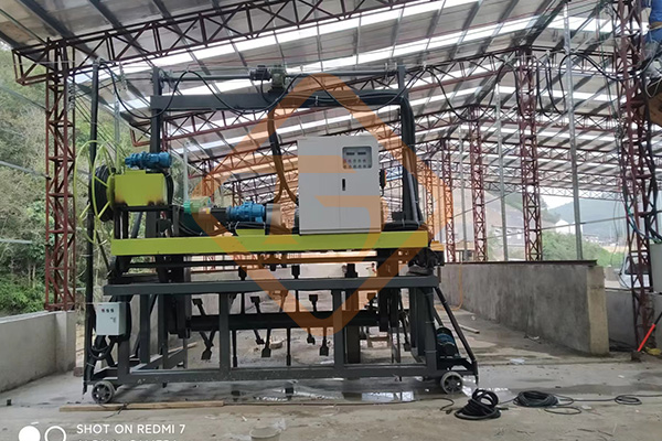 槽式翻堆機(jī)