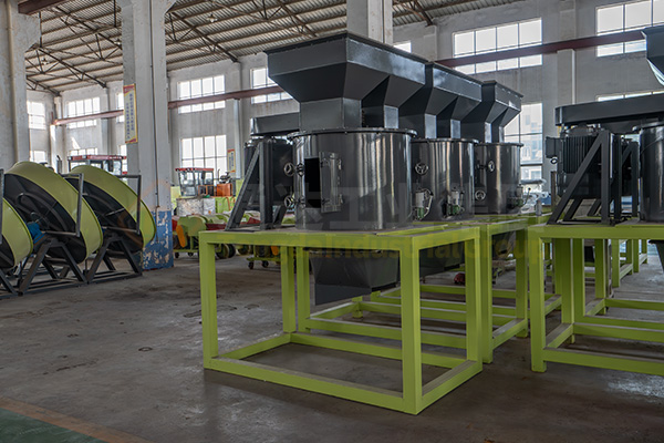 立式粉碎機(jī)