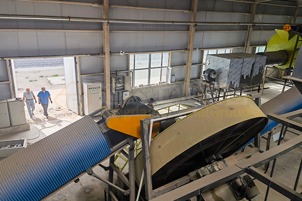 有機(jī)肥造粒機(jī)產(chǎn)量低怎么辦?如何提高圓盤(pán)造粒機(jī)產(chǎn)量?