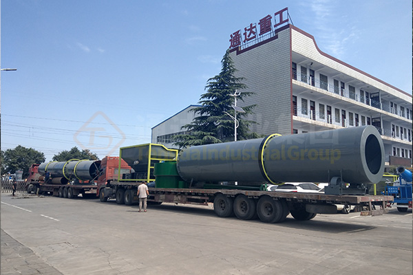 10000頭羊用什么有機(jī)肥加工設(shè)備?一萬只羊養(yǎng)殖場(chǎng)用什么型號(hào)有機(jī)肥設(shè)備好?