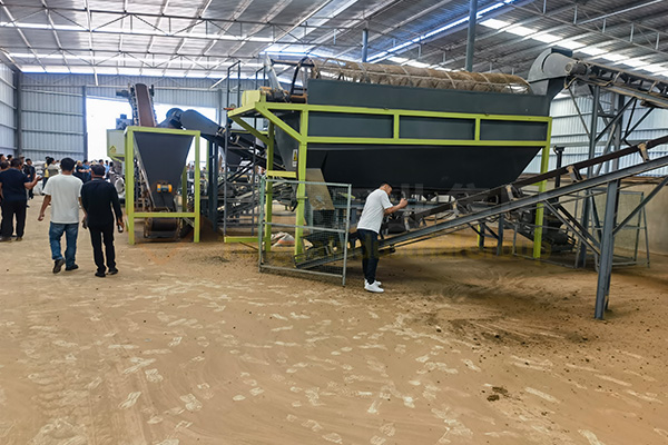 有機(jī)肥滾筒篩分機(jī)細(xì)節(jié)圖高清版