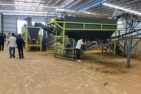 滾筒篩分機細節(jié)圖