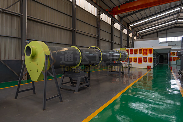 投資有機(jī)肥生產(chǎn)線設(shè)備多少錢(qián)?畜禽糞便制有機(jī)肥的養(yǎng)殖戶必知