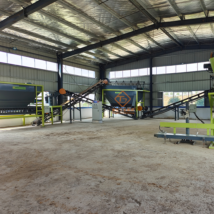 鴨糞小型有機(jī)肥設(shè)備多少錢一套?都配備哪些設(shè)備